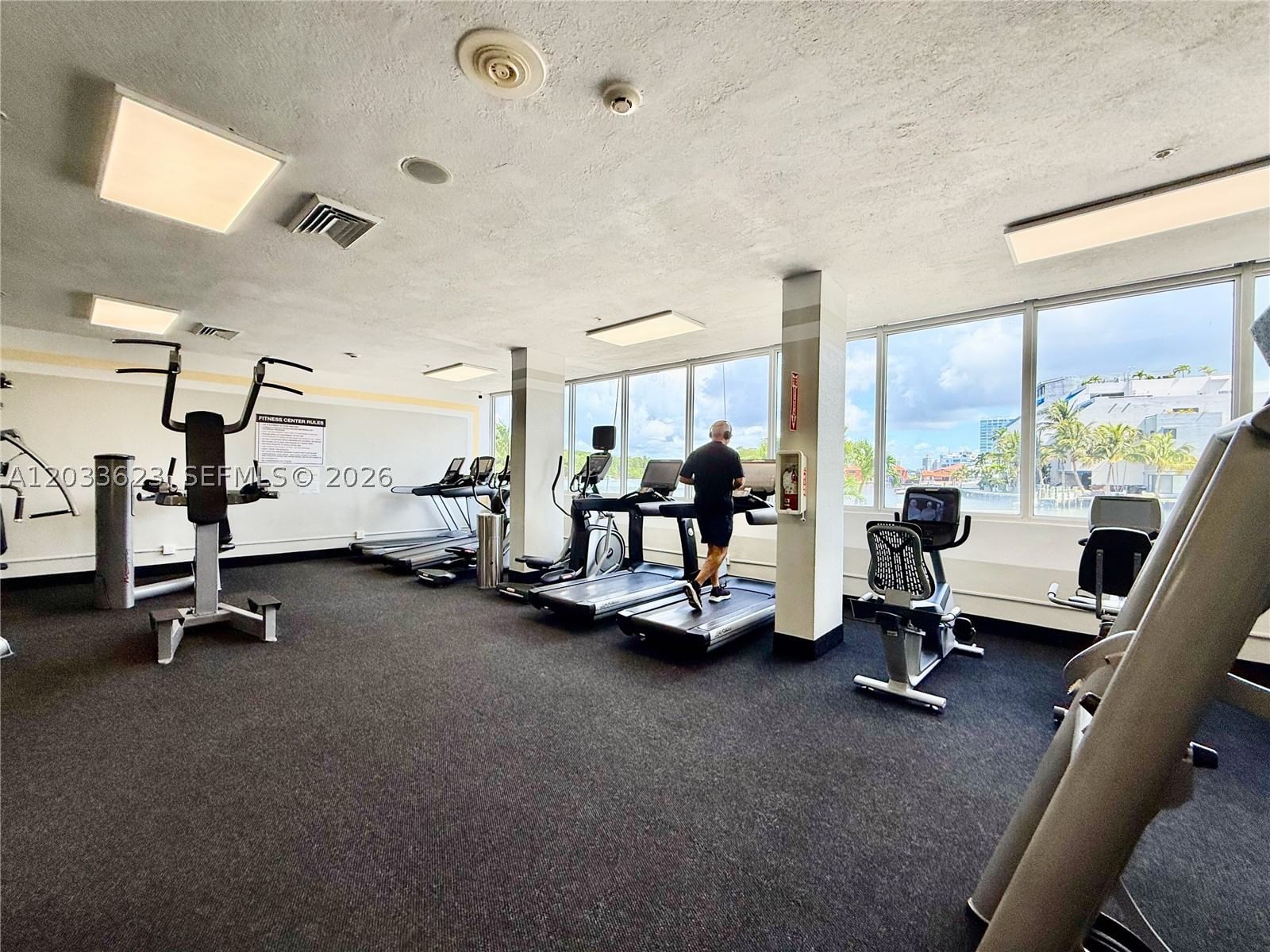 Real estate property located at 400 Kings Point Dr #928, Miami-dade, Coastal Towers Condo, Sunny Isles Beach, FL