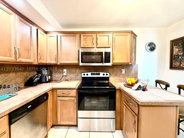 Real estate property located at 2450 135th St #704, Miami-dade, Waterside Towers Condo, North Miami, FL