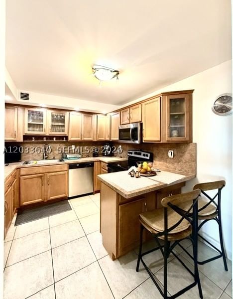 Real estate property located at 2450 135th St #704, Miami-dade, Waterside Towers Condo, North Miami, FL
