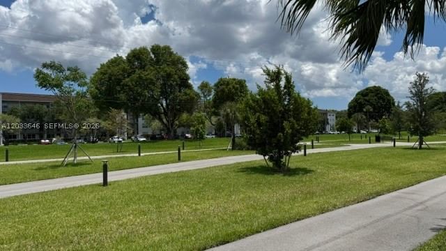 Real estate property located at 1200 137th Ave #211E, Broward, Suffolk At Century Villag, Pembroke Pines, FL