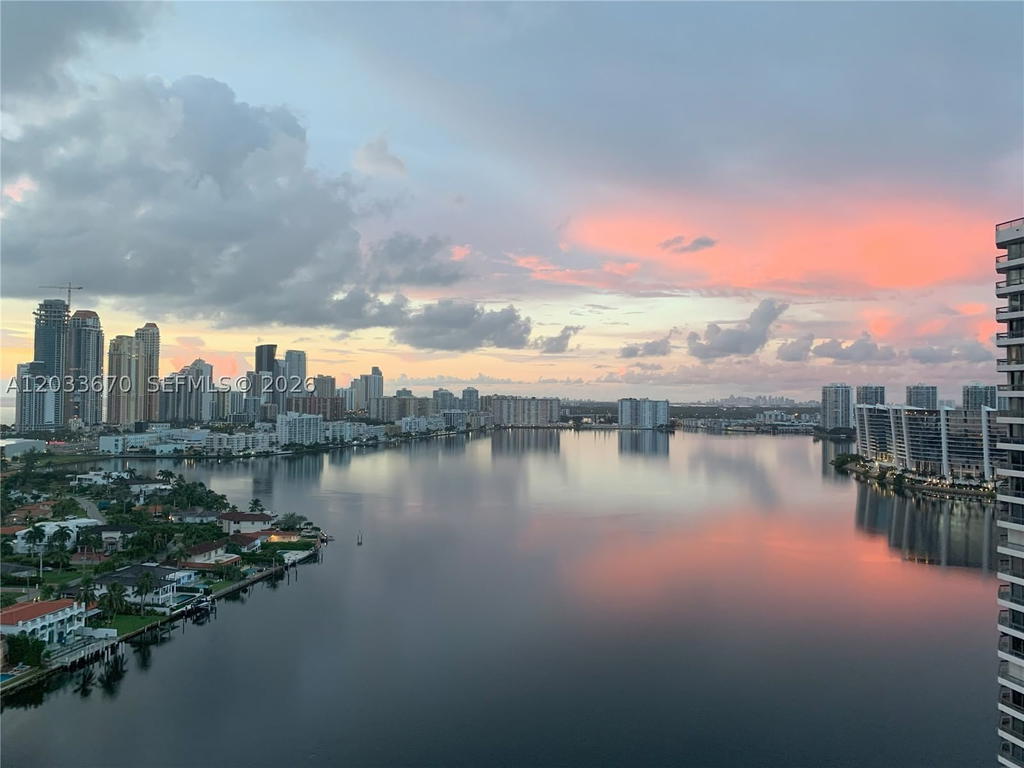 Real estate property located at 19195 36th Ct #2410, Miami-dade, Mystic Pointe Condo No Tw, Aventura, FL