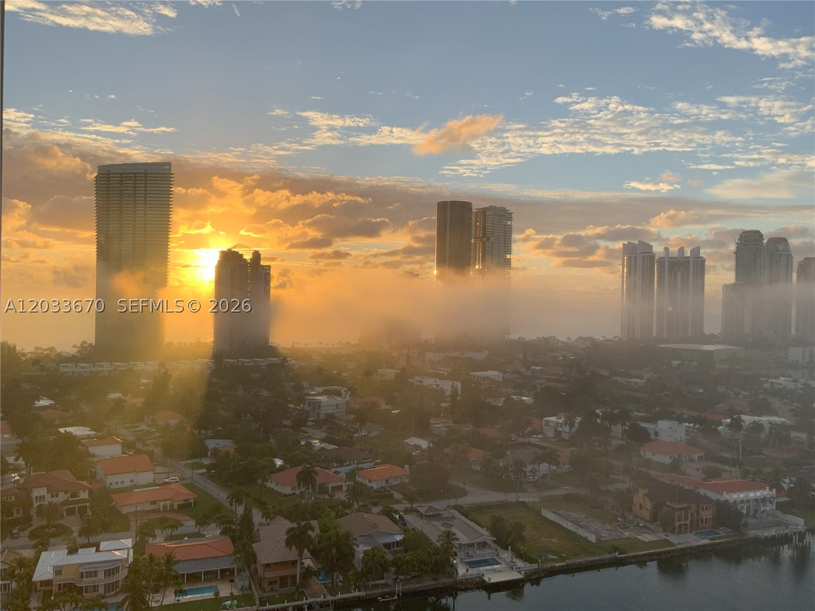 Real estate property located at 19195 36th Ct #2410, Miami-dade, Mystic Pointe Condo No Tw, Aventura, FL