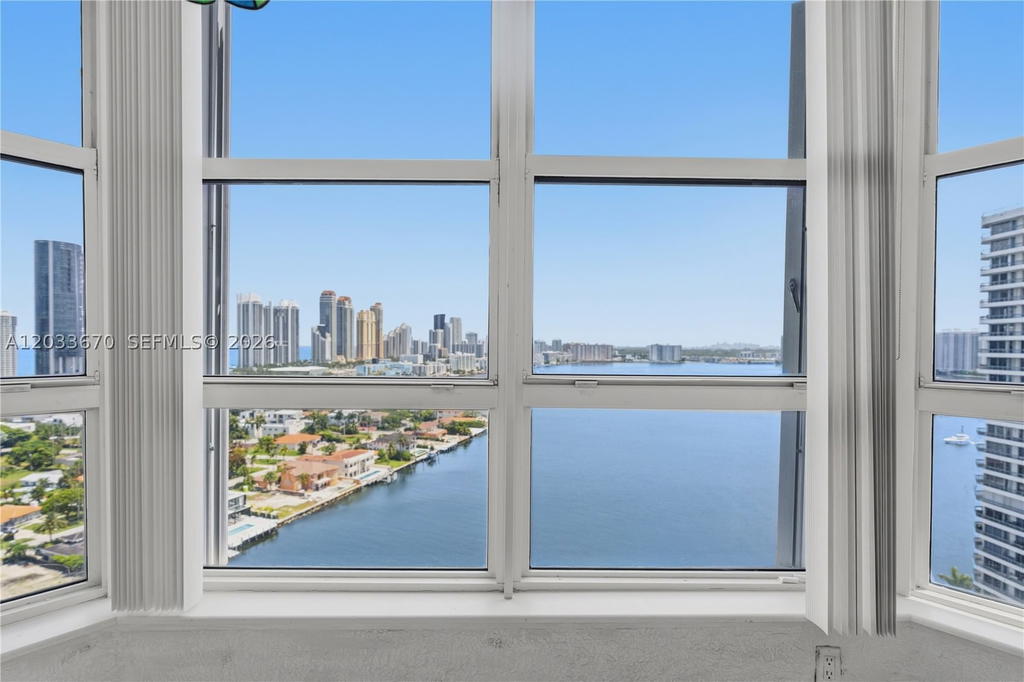 Real estate property located at 19195 36th Ct #2410, Miami-dade, Mystic Pointe Condo No Tw, Aventura, FL