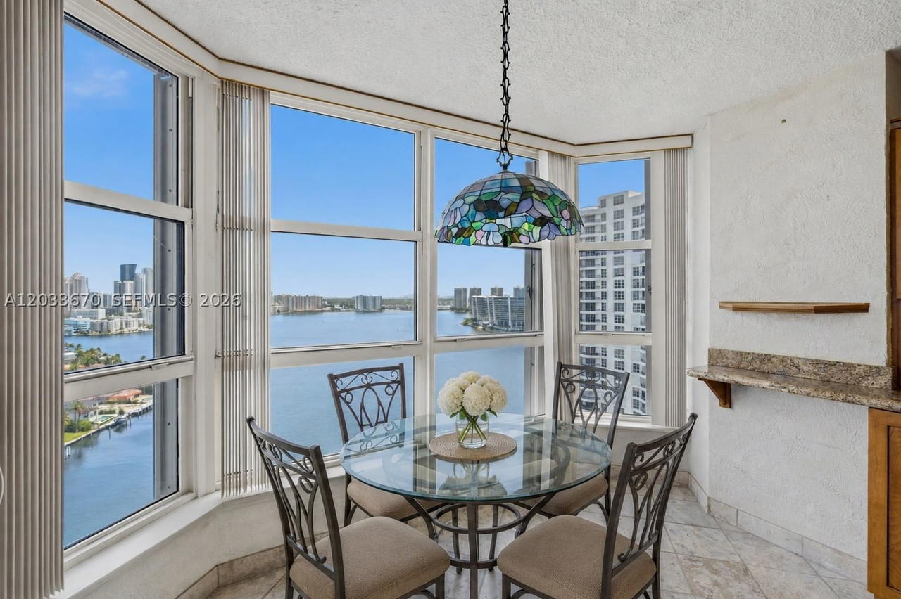 Real estate property located at 19195 36th Ct #2410, Miami-dade, Mystic Pointe Condo No Tw, Aventura, FL