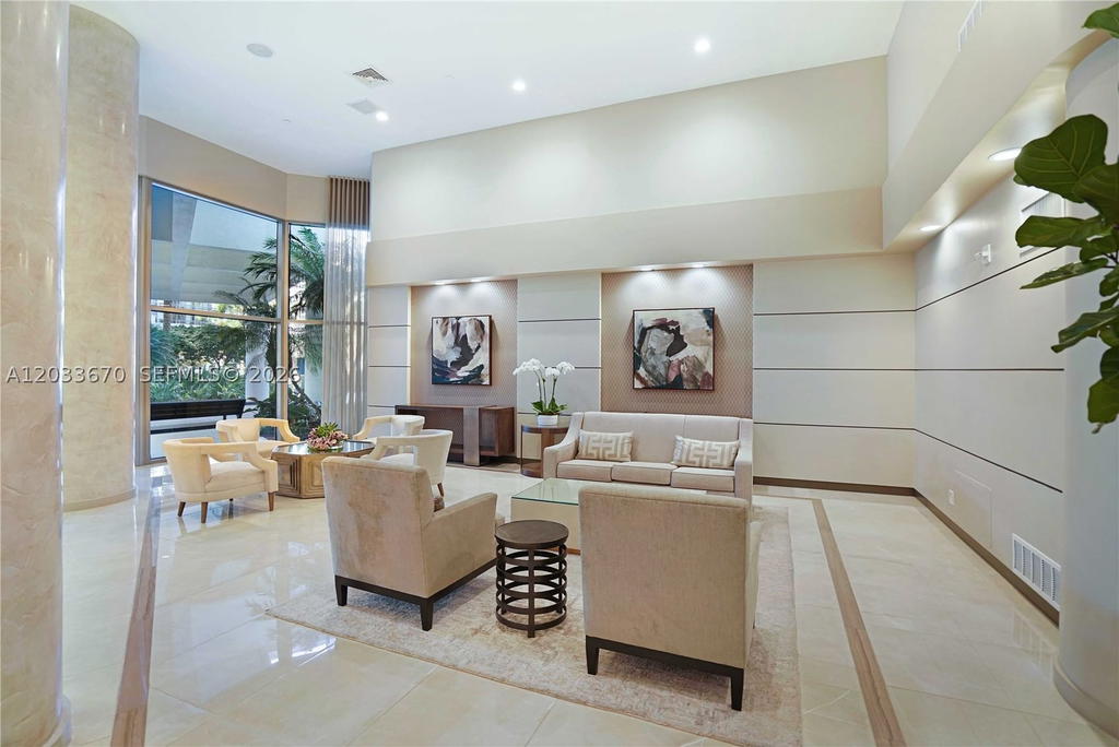 Real estate property located at 19195 36th Ct #2410, Miami-dade, Mystic Pointe Condo No Tw, Aventura, FL