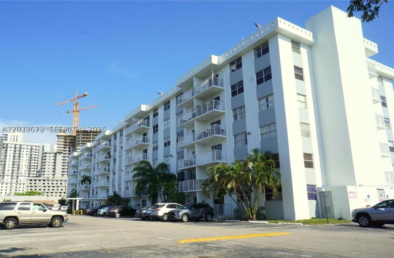 Real estate property located at 16465 22nd Ave #206, Miami-dade, Tall Trees Condo, North Miami Beach, FL