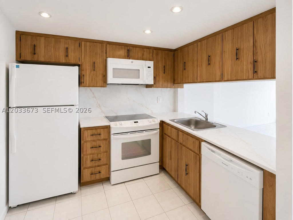 Real estate property located at 16465 22nd Ave #206, Miami-dade, Tall Trees Condo, North Miami Beach, FL