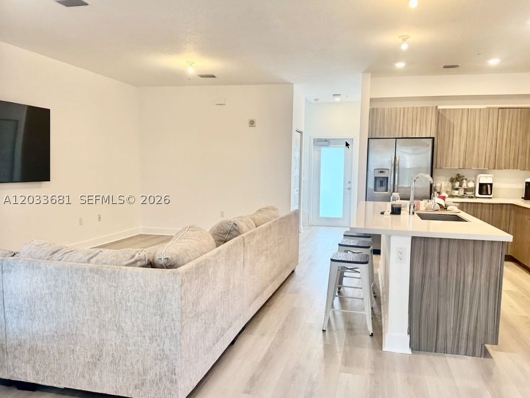 Real estate property located at 4700 84th Ave #15, Miami-dade, Urbana At The Residences, Doral, FL