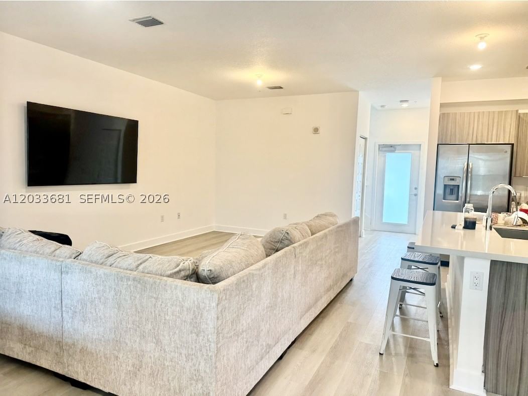 Real estate property located at 4700 84th Ave #15, Miami-dade, Urbana At The Residences, Doral, FL