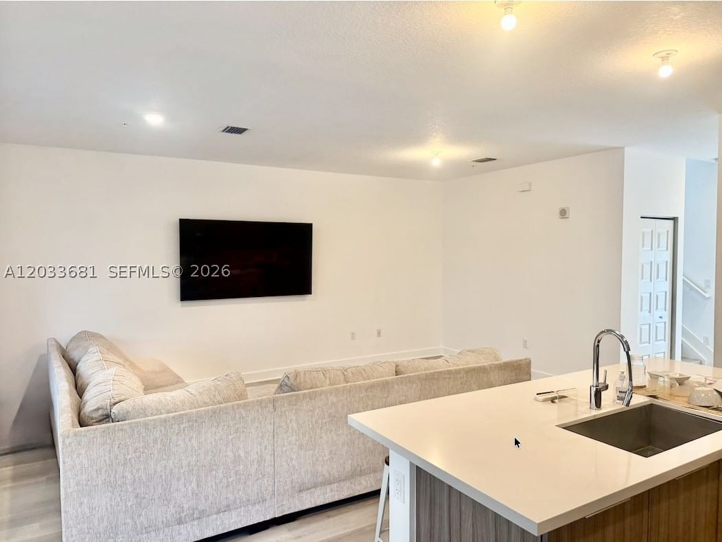 Real estate property located at 4700 84th Ave #15, Miami-dade, Urbana At The Residences, Doral, FL