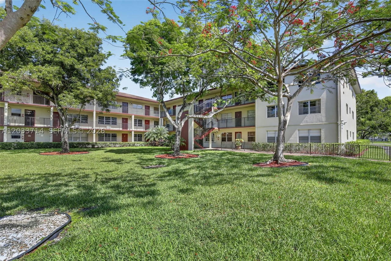 Real estate property located at 151 135th Ter #314T, Broward, New Hampton At Century Iv, Pembroke Pines, FL