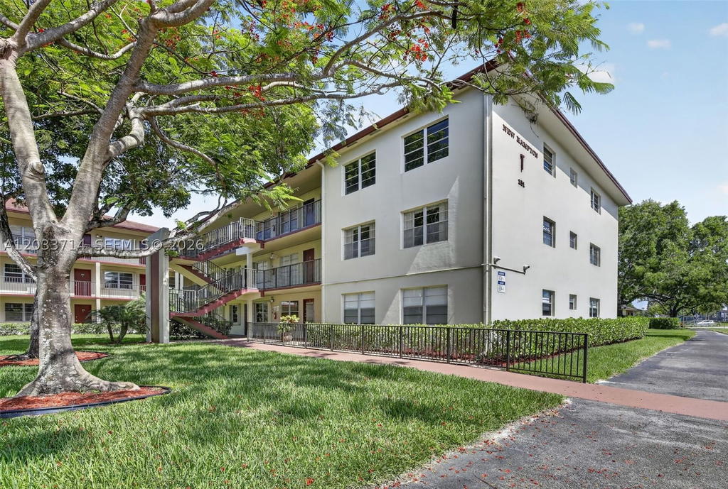 Real estate property located at 151 135th Ter #314T, Broward, New Hampton At Century Iv, Pembroke Pines, FL
