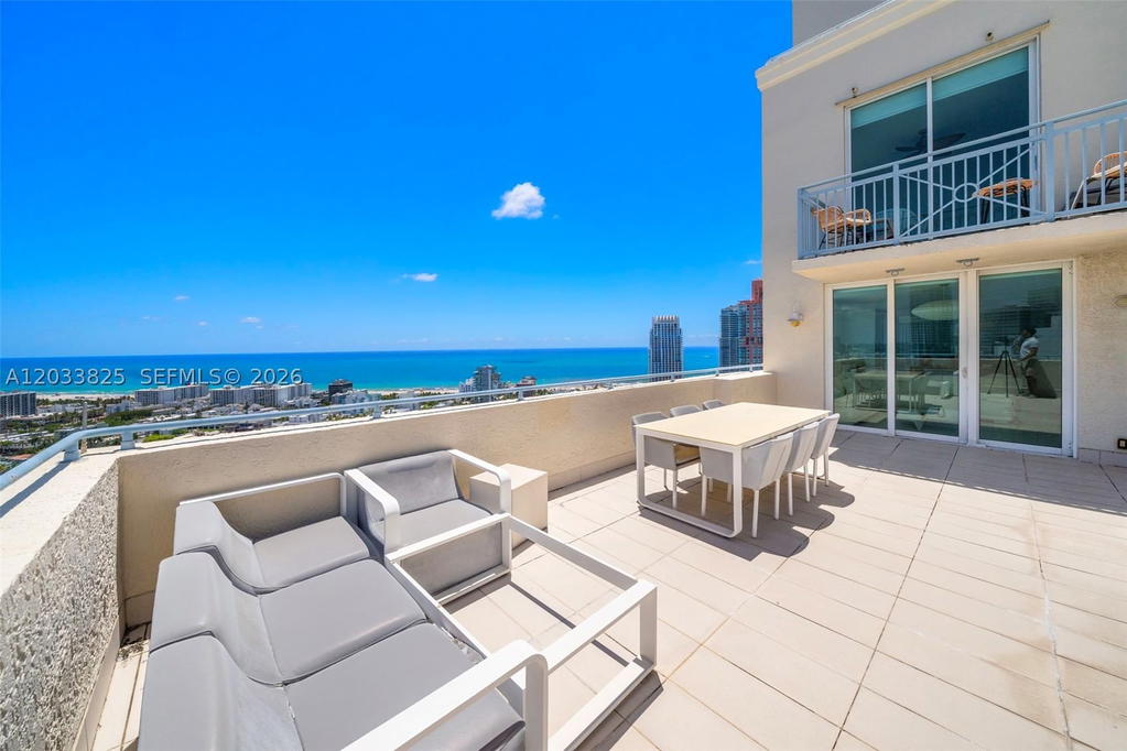 Real estate property located at 90 Alton Rd PH3209, Miami-dade, Yacht Club At Portofino C, Miami Beach, FL