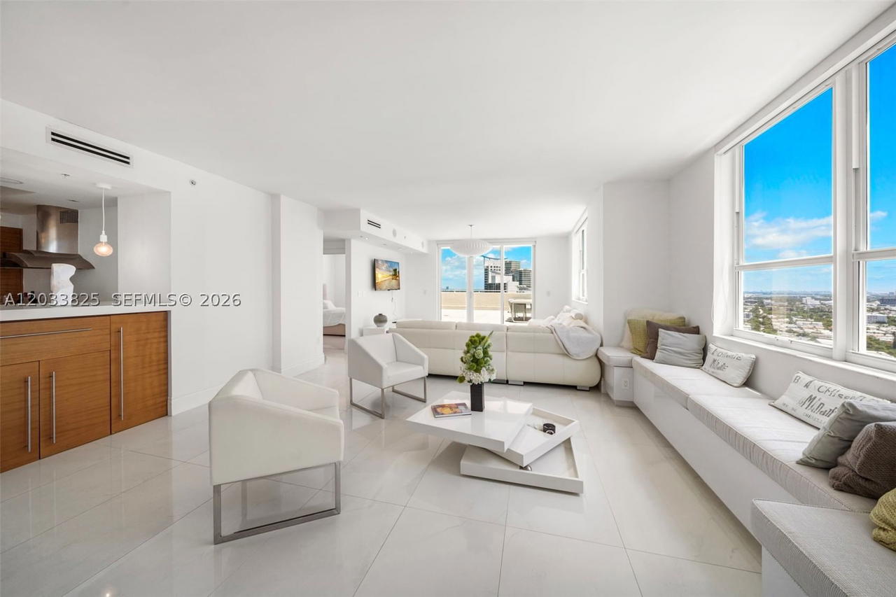 Real estate property located at 90 Alton Rd PH3209, Miami-dade, Yacht Club At Portofino C, Miami Beach, FL