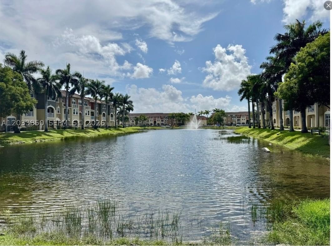 Real estate property located at 10885 89th Ter #206, Miami-dade, Coronado At Doral Ii Cond, Doral, FL