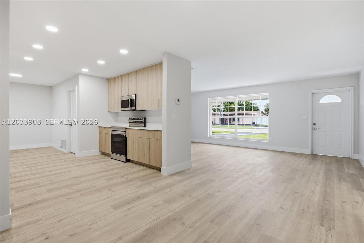 Real estate property located at 6600 26th St, Broward, Sunrise Golf Village Sec, Sunrise, FL