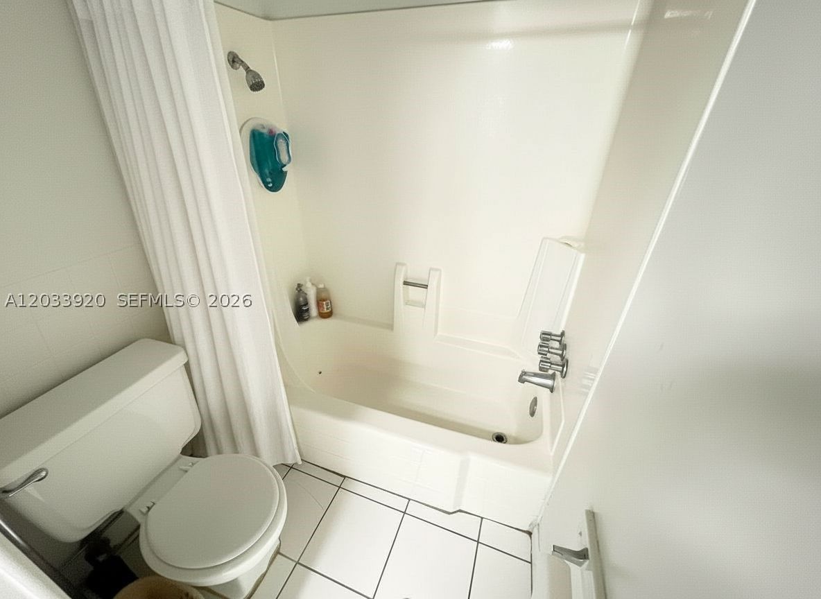 Real estate property located at 2800 56th Ave F201, Broward, Brookfield Square Condo, Lauderhill, FL