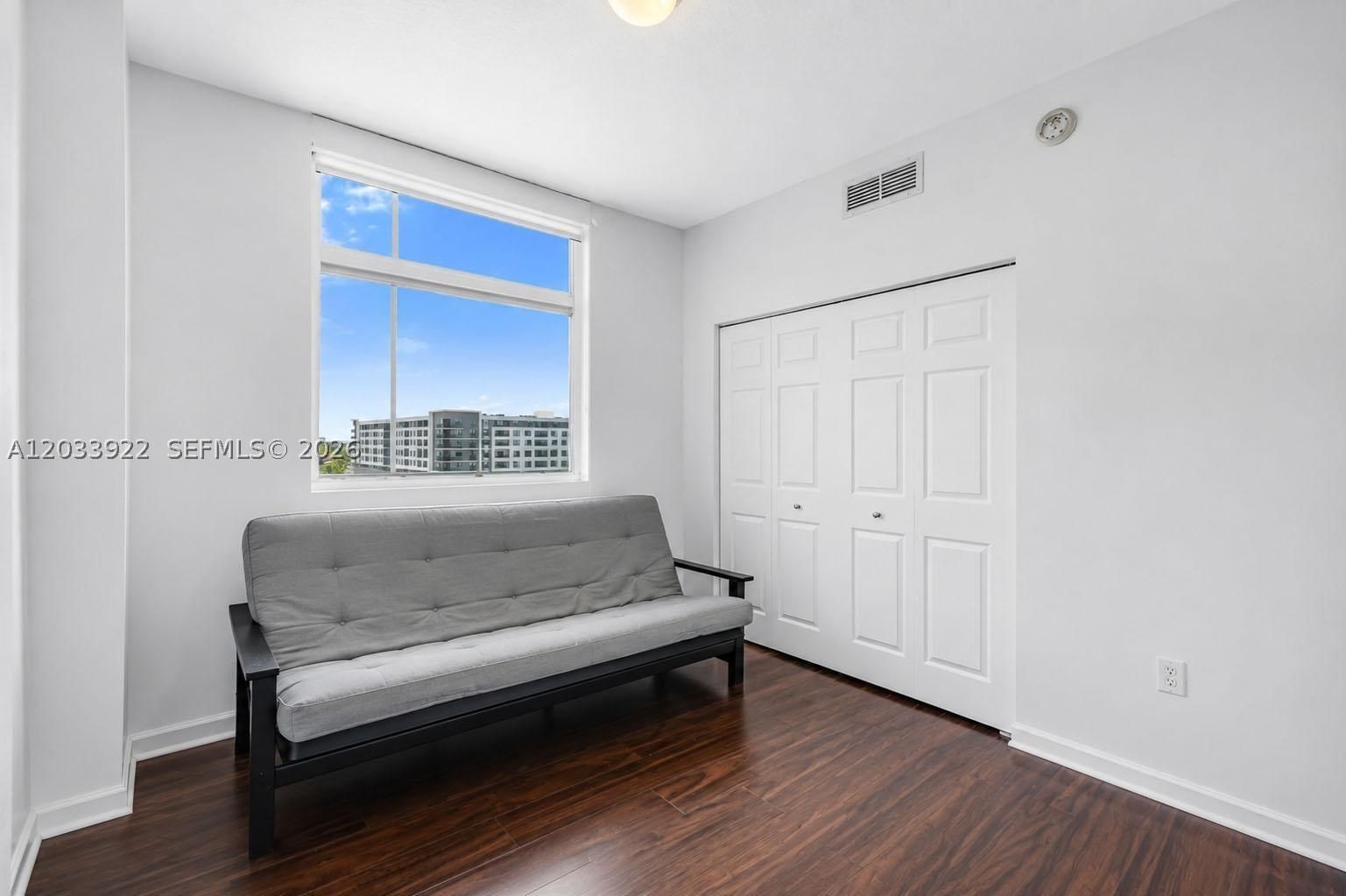 Real estate property located at 140 Dixie Hwy #501, Broward, Hollywood Station Res Con, Hollywood, FL