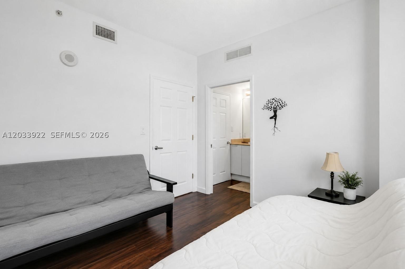 Real estate property located at 140 Dixie Hwy #501, Broward, Hollywood Station Res Con, Hollywood, FL