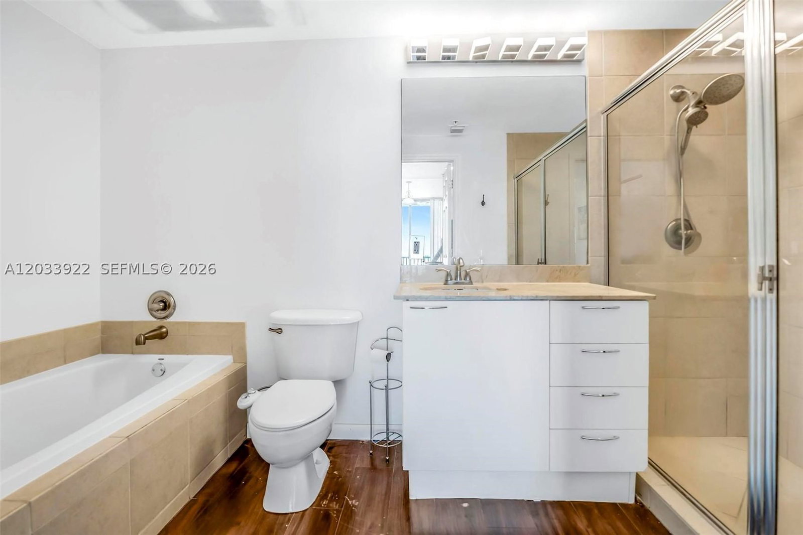 Real estate property located at 140 Dixie Hwy #501, Broward, Hollywood Station Res Con, Hollywood, FL