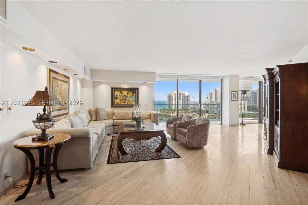 Real estate property located at 19707 Turnberry Way #20H, Miami-dade, Turnberry Isle Condo, Aventura, FL