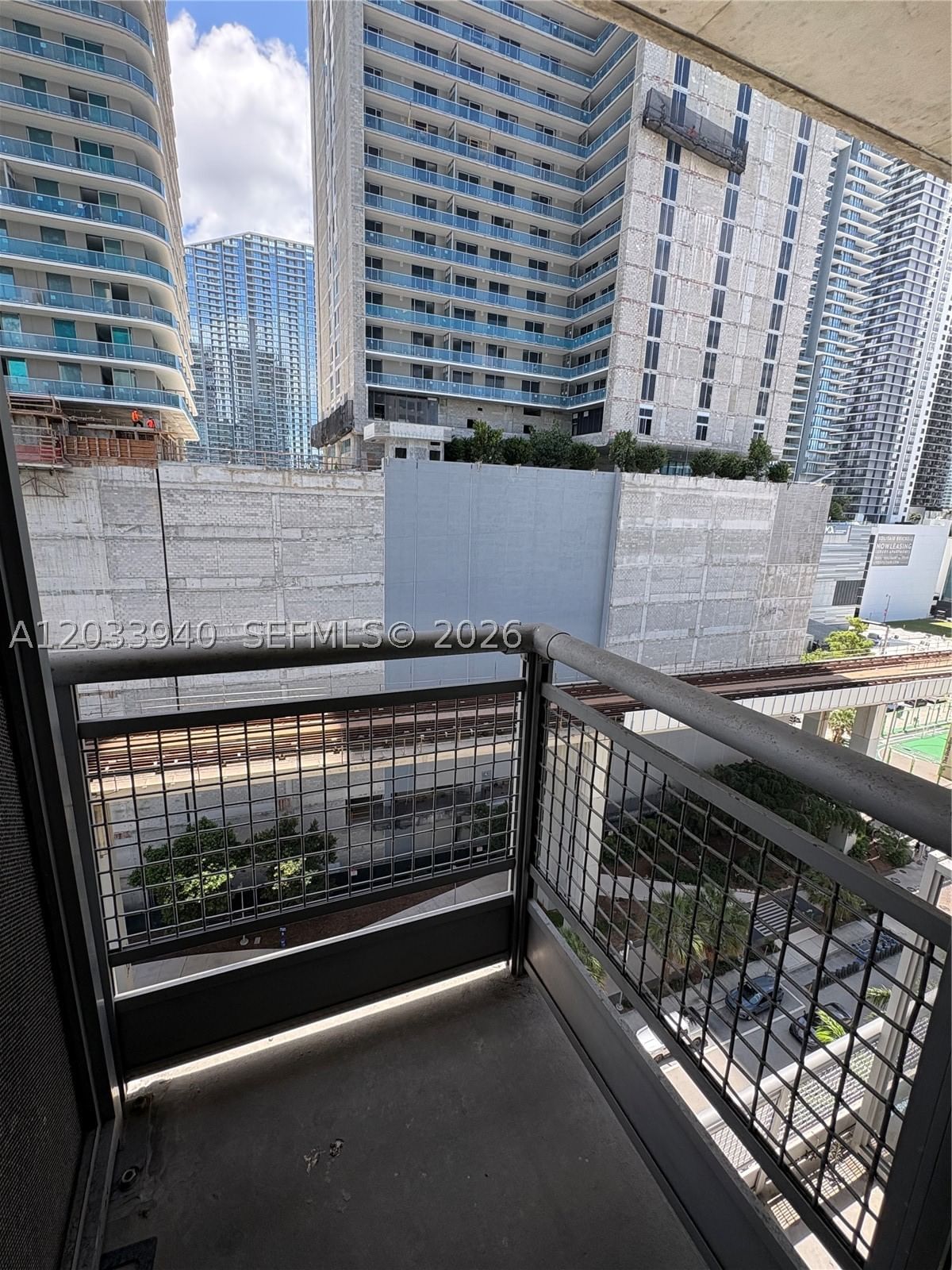 Real estate property located at 690 1st Ct #1212, Miami-dade, Neo Vertika Condo, Miami, FL