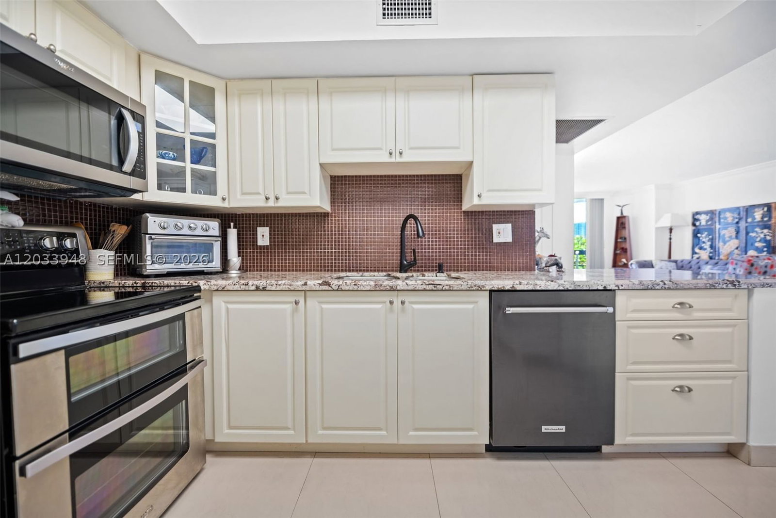 Real estate property located at 19101 36th Ct #504, Miami-dade, Mystic Pointe Condo No Th, Aventura, FL