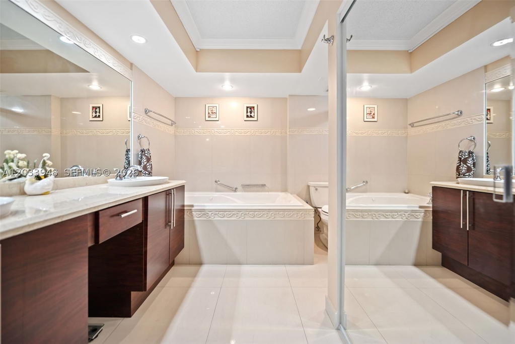 Real estate property located at 19101 36th Ct #504, Miami-dade, Mystic Pointe Condo No Th, Aventura, FL