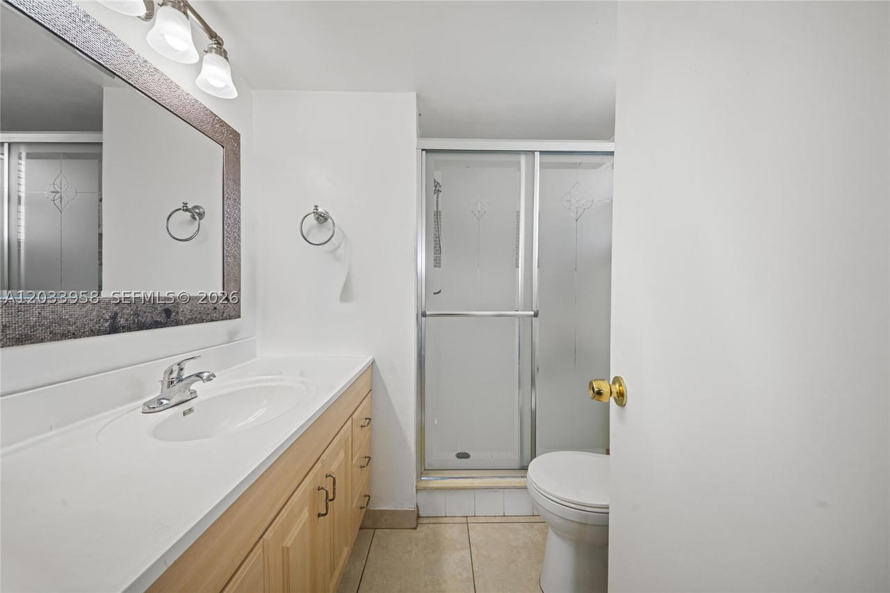 Real estate property located at 8951 Sunrise Lakes Blvd #301, Broward, Sunrise Lakes 87 Condo, Sunrise, FL