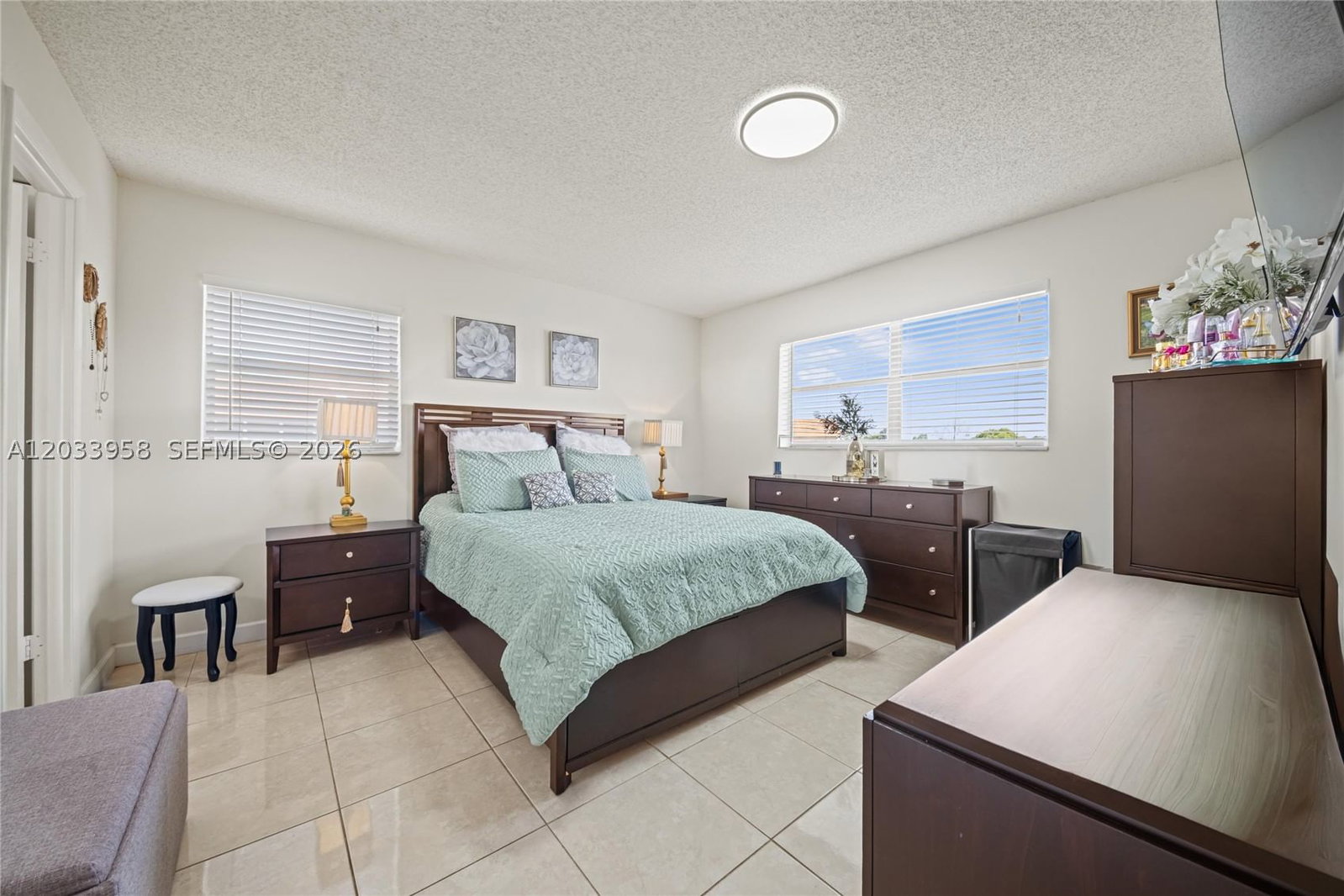 Real estate property located at 8951 Sunrise Lakes Blvd #301, Broward, Sunrise Lakes 87 Condo, Sunrise, FL