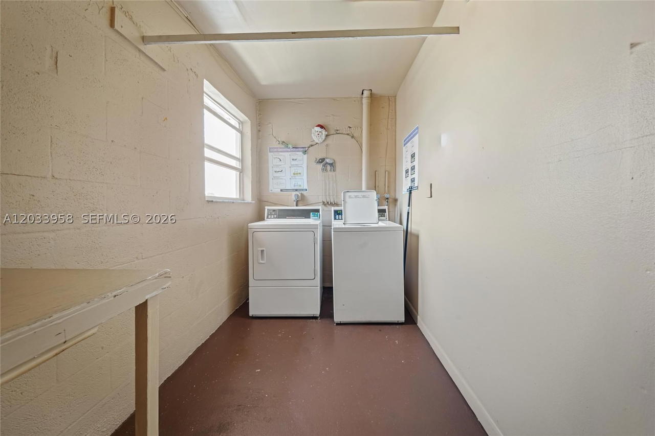 Real estate property located at 8951 Sunrise Lakes Blvd #301, Broward, Sunrise Lakes 87 Condo, Sunrise, FL