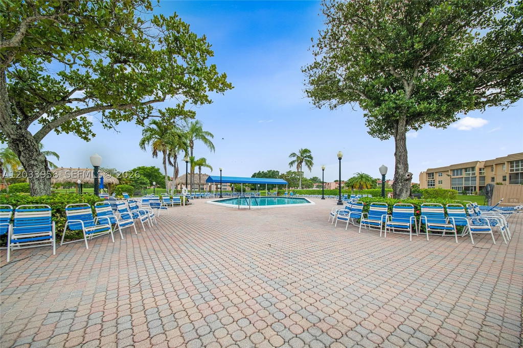 Real estate property located at 8951 Sunrise Lakes Blvd #301, Broward, Sunrise Lakes 87 Condo, Sunrise, FL