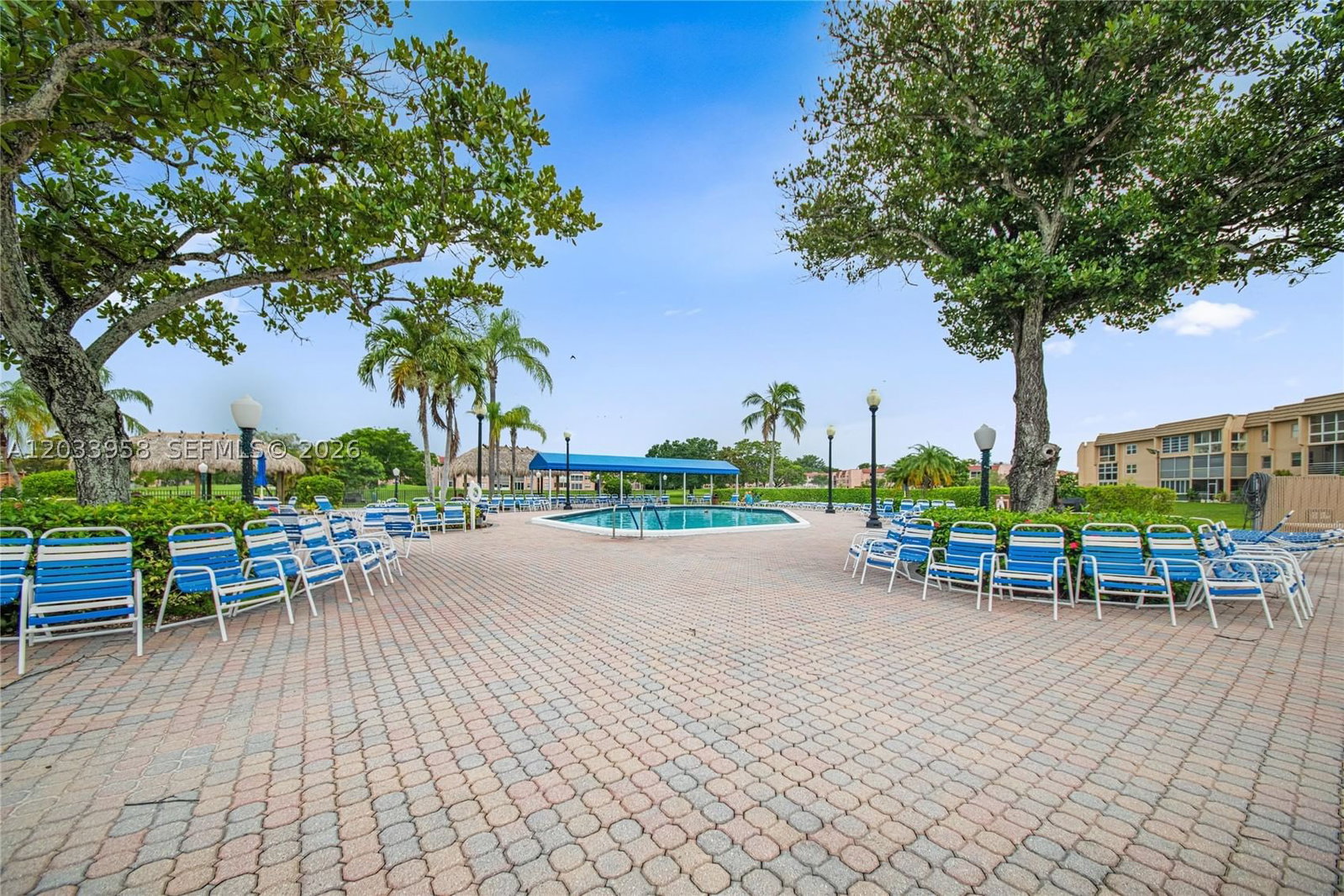 Real estate property located at 8951 Sunrise Lakes Blvd #301, Broward, Sunrise Lakes 87 Condo, Sunrise, FL