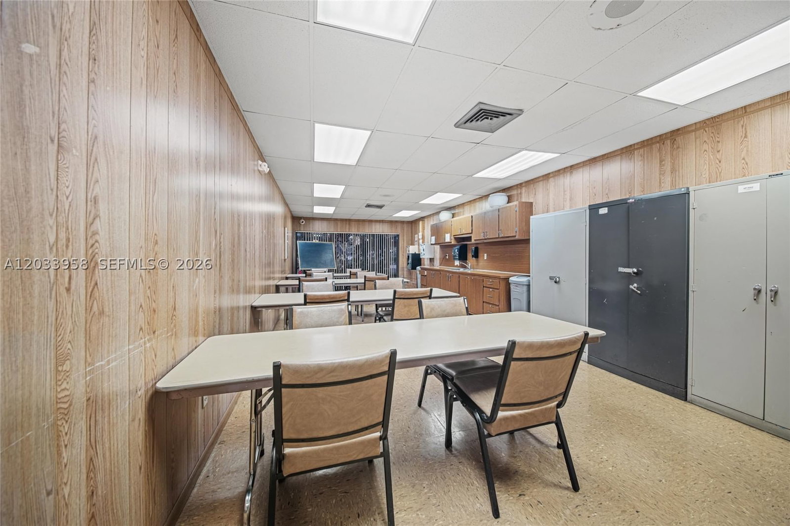 Real estate property located at 8951 Sunrise Lakes Blvd #301, Broward, Sunrise Lakes 87 Condo, Sunrise, FL