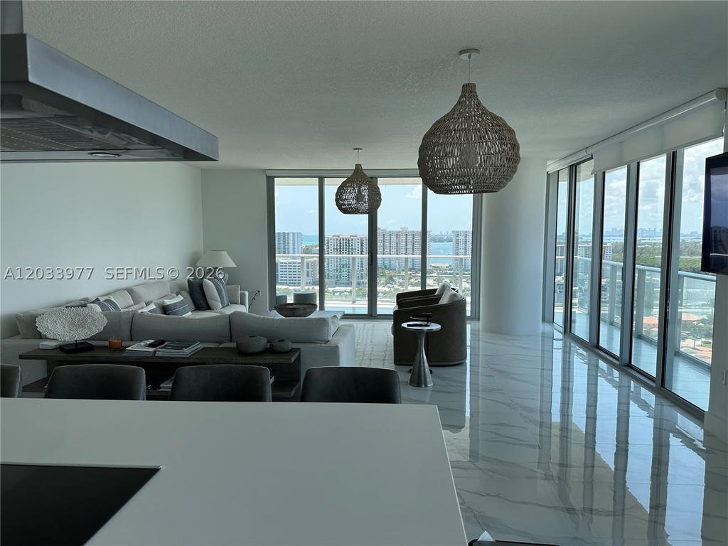 Real estate property located at 330 Sunny Isles Blvd #5-2002, Miami-dade, Parque Towers Condo, Sunny Isles Beach, FL