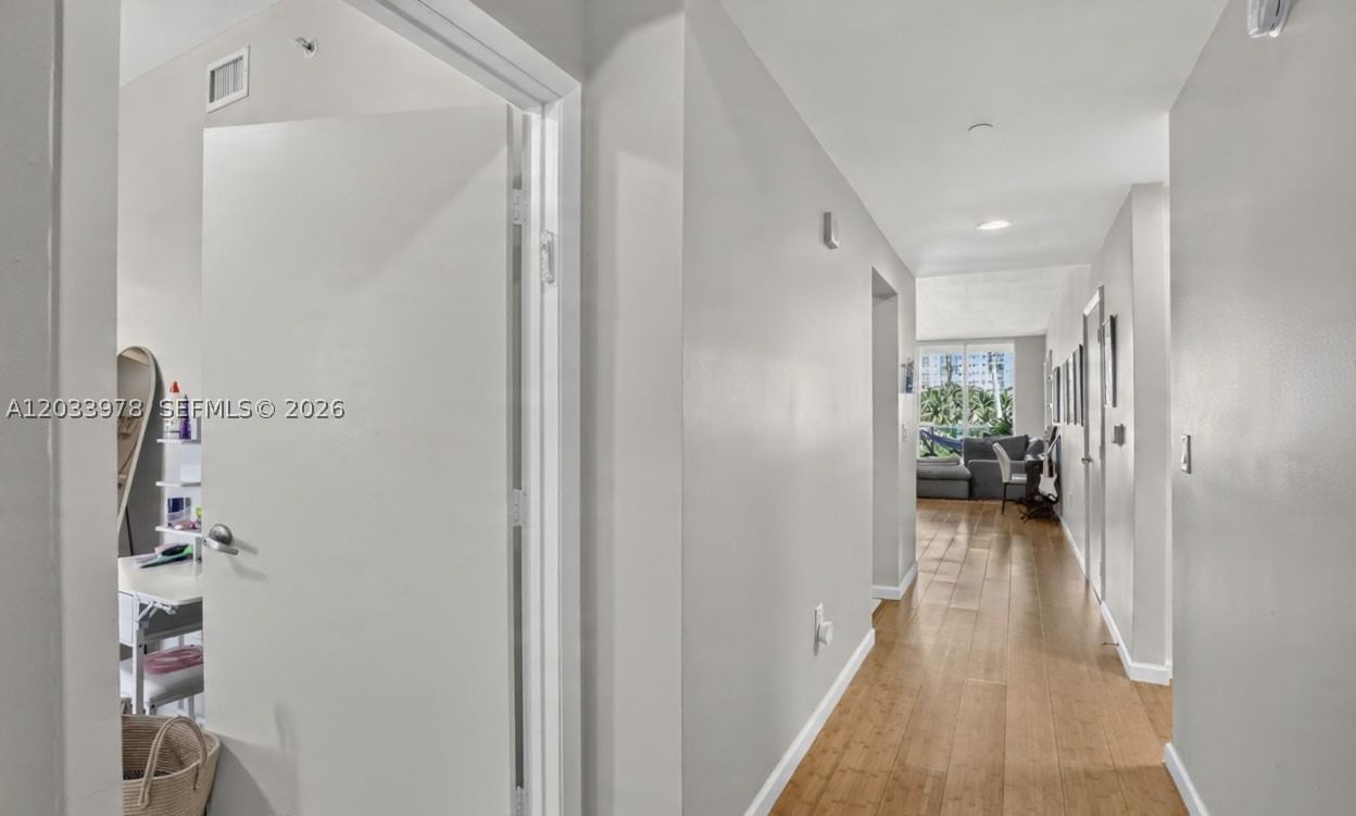 Real estate property located at 3340 190th St #402, Miami-dade, Aventura Marina Condo Num, Aventura, FL