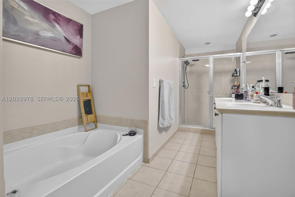 Real estate property located at 3340 190th St #402, Miami-dade, Aventura Marina Condo Num, Aventura, FL