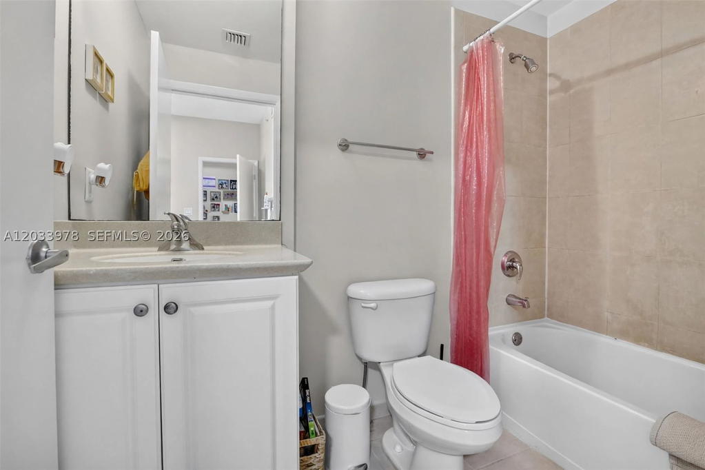 Real estate property located at 3340 190th St #402, Miami-dade, Aventura Marina Condo Num, Aventura, FL