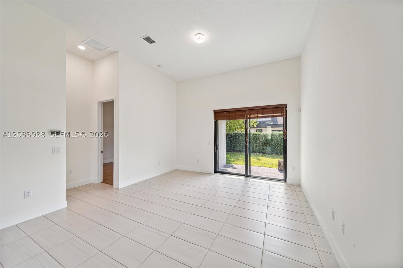 Real estate property located at 7635 103rd Pl, Miami-dade, Grand Bay South Estates, Doral, FL