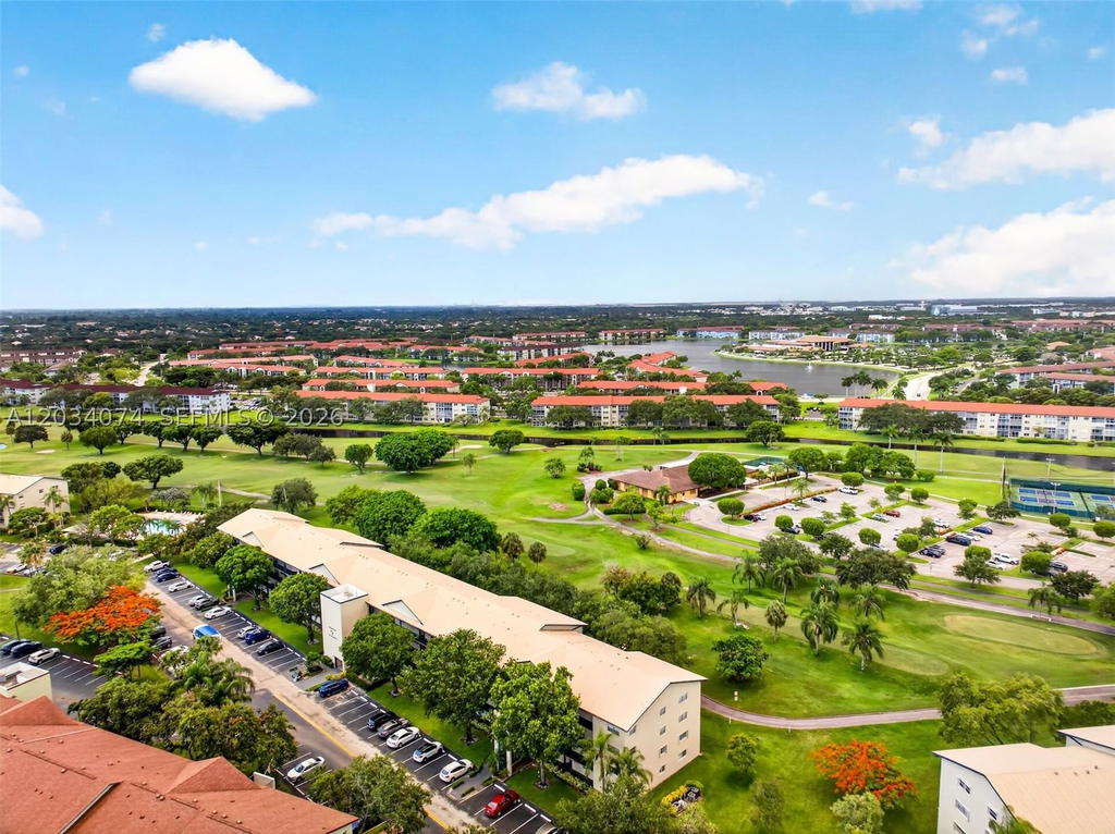 Real estate property located at 700 128th Ave #306C, Broward, Buckingham, Pembroke Pines, FL