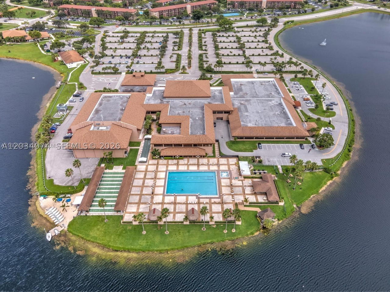 Real estate property located at 700 128th Ave #306C, Broward, Buckingham, Pembroke Pines, FL