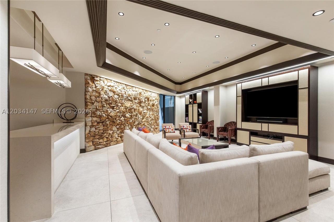 Real estate property located at 3 Grove Isle Dr C502, Miami-dade, Grove Isle Condo, Miami, FL