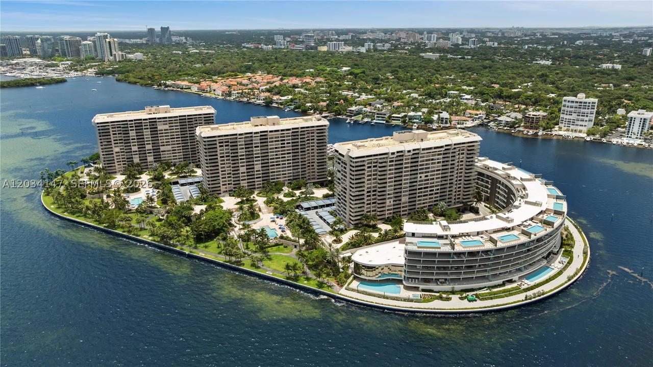 Real estate property located at 3 Grove Isle Dr C502, Miami-dade, Grove Isle Condo, Miami, FL