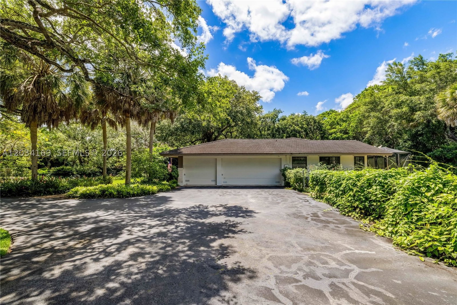 Real estate property located at 9979 Fairchild Way, Miami-dade, Snapper Creek Lakes Sub, Coral Gables, FL