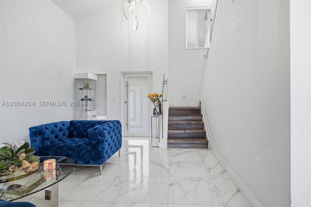 Real estate property located at 7315 158th Ave, Miami-dade, Weitzer Lago Mar Homes, Miami, FL