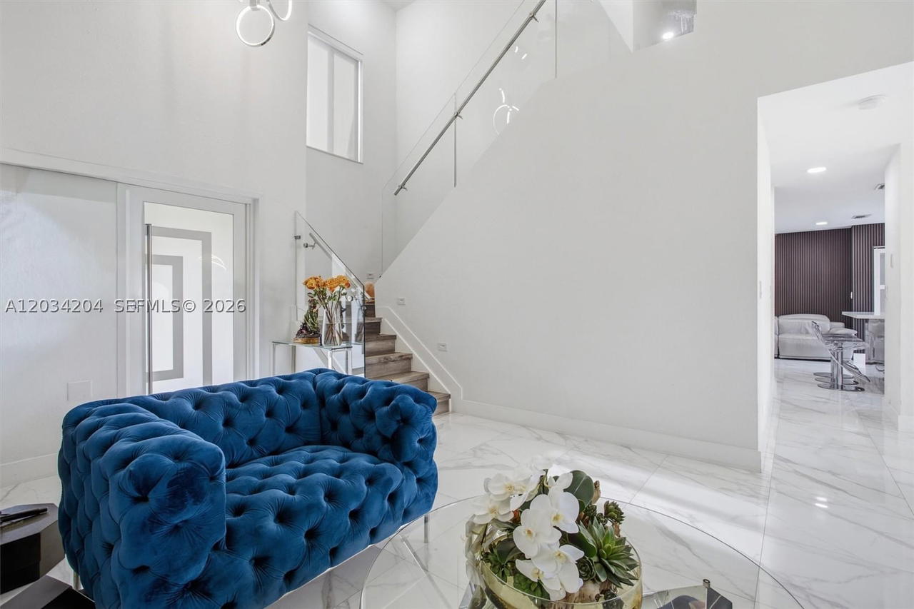 Real estate property located at 7315 158th Ave, Miami-dade, Weitzer Lago Mar Homes, Miami, FL