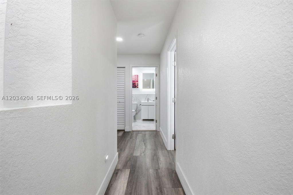 Real estate property located at 7315 158th Ave, Miami-dade, Weitzer Lago Mar Homes, Miami, FL
