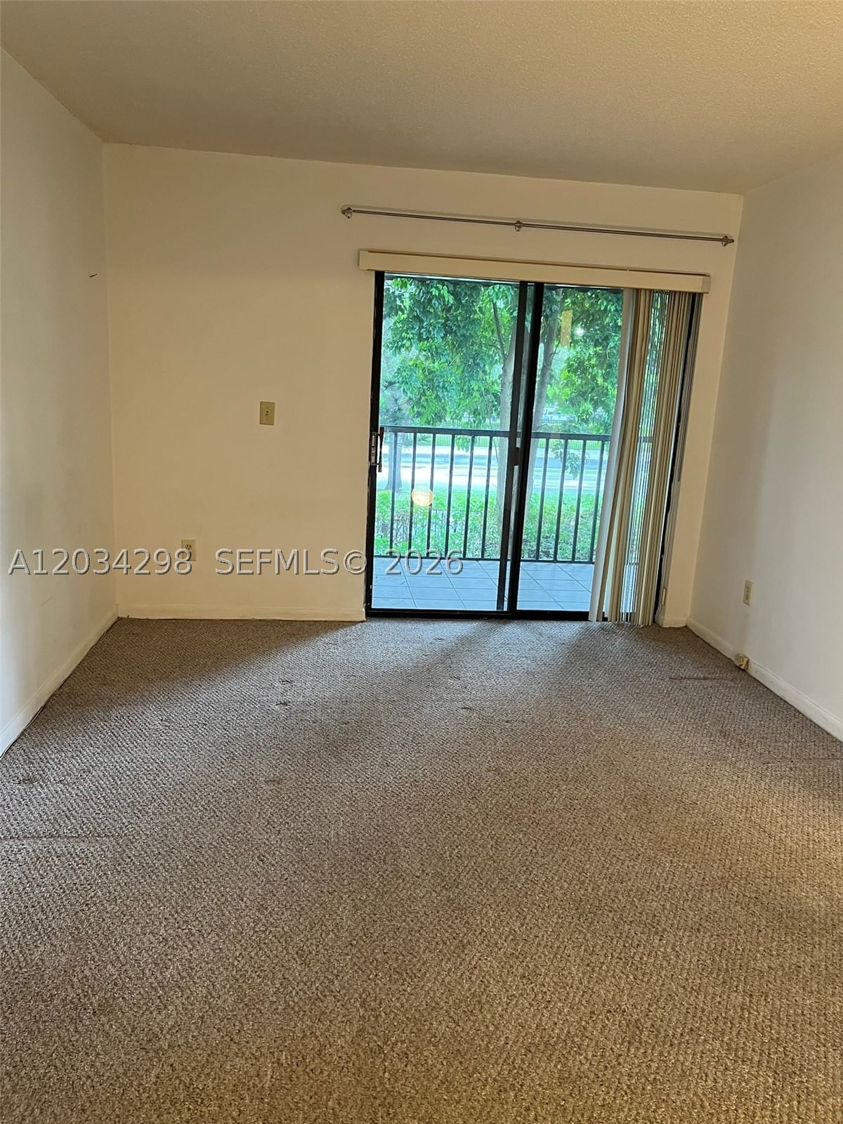 Real estate property located at 9710 Hammocks Blvd #204-31, Miami-dade, Banyan Tree Six Condo, Miami, FL