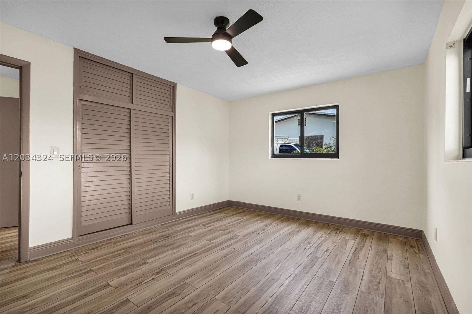 Real estate property located at 3140 9th Ter, Broward, Cresthaven No 11, Pompano Beach, FL