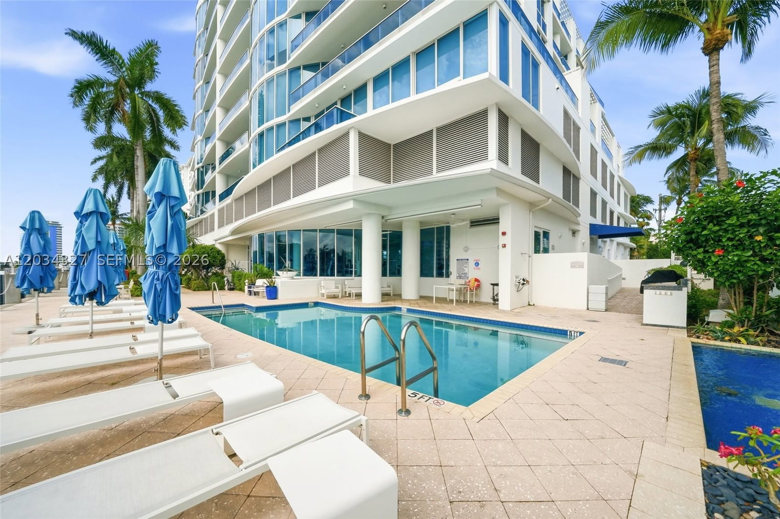 Real estate property located at 715 Bayshore Dr #705, Broward, La Rive Condo, Fort Lauderdale, FL